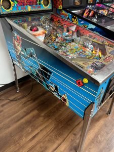 Bally Judge Dredd Pinball Machine for sale ()