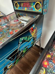 Bally Judge Dredd Pinball Machine for sale ()