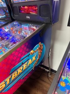 Bally NBA Fastbreak Pinball Machine for sale ()