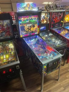 JJP Elton John Platinum Edition Pinball Machine for sale ()