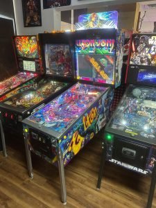 JJP Elton John Platinum Edition Pinball Machine for sale ()