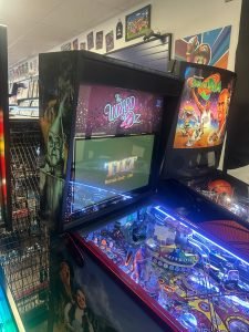 JJP Wizard of Oz th Anniversary Ruby Red Edition Pinball Machine for sale ()