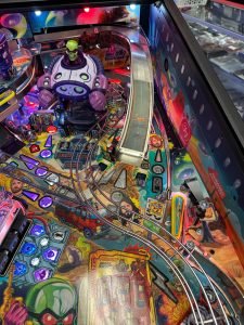 Stern Pinball Foo Fighters Premium Pinball Machine for sale ()