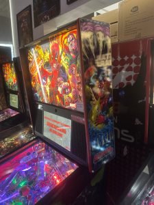 Stern Pinball LOADED Deadpool Premium Pinball Machine for sale ()