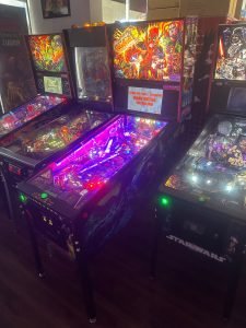 Stern Pinball LOADED Deadpool Premium Pinball Machine for sale ()