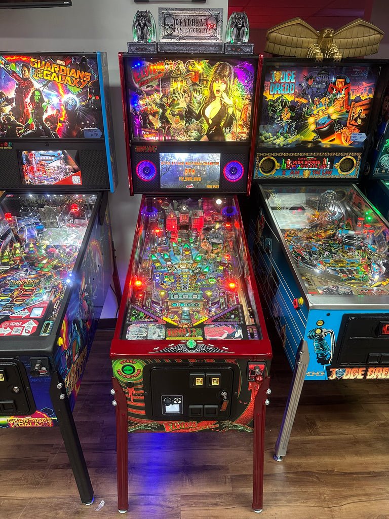 Stern Pinball LOADED Elvira’s House of Horrors Premium Pinball Machine for sale ()