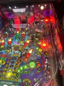 Stern Pinball LOADED Elvira’s House of Horrors Premium Pinball Machine for sale ()