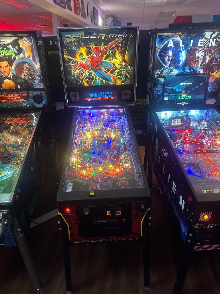Stern Pinball LOADED Spider Man Pinball Machine for sale ()