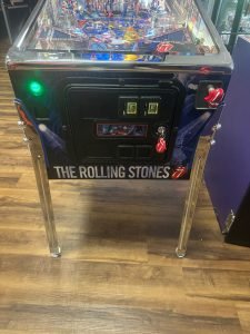 Stern Pinball LOADED The Rolling Stones Limited Edition Pinball Machine for sale ()
