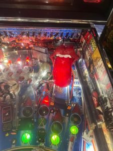 Stern Pinball LOADED The Rolling Stones Limited Edition Pinball Machine for sale ()