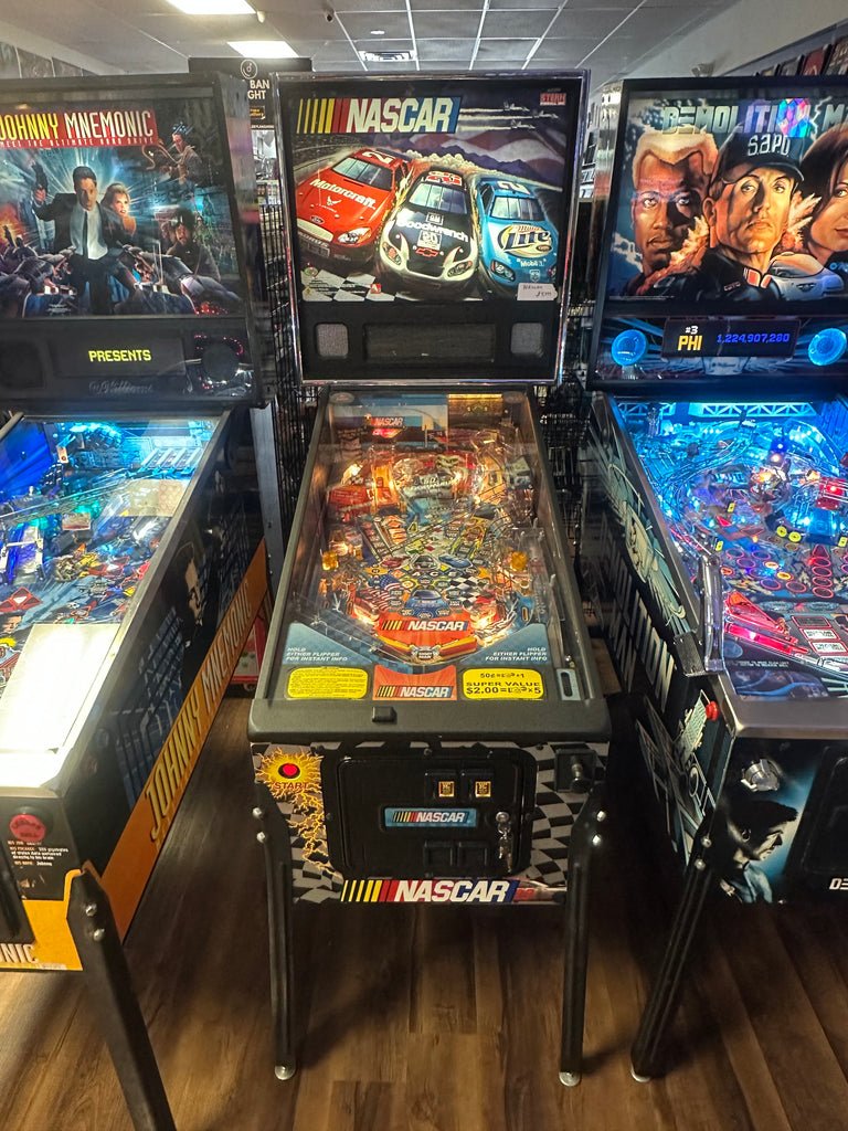 Stern Pinball NASCAR Pinball Machine for sale ()