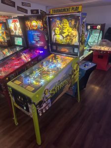 Stern Pinball Shrek Pinball Machine for sale ()