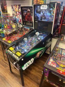 Stern Pinball Star Wars Premium Pinball Machine for sale ()