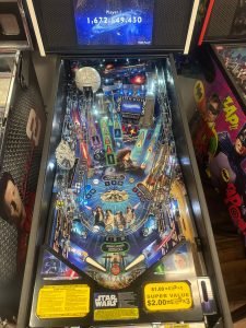 Stern Pinball Star Wars Premium Pinball Machine for sale ()