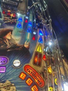 Stern Pinball Star Wars Premium Pinball Machine for sale ()