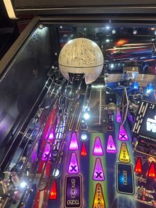 Stern Pinball Star Wars Premium Pinball Machine for sale ()
