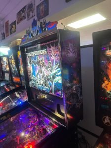 Stern Pinball Transformers Limited Edition Pinball Machine for sale ()