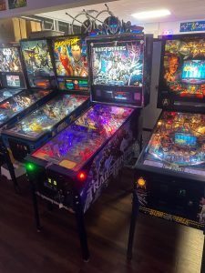 Stern Pinball Transformers Limited Edition Pinball Machine for sale ()