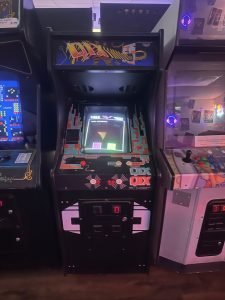 Taito QIX Classic Upright Arcade Game for sale ()