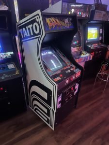 Taito QIX Classic Upright Arcade Game for sale ()
