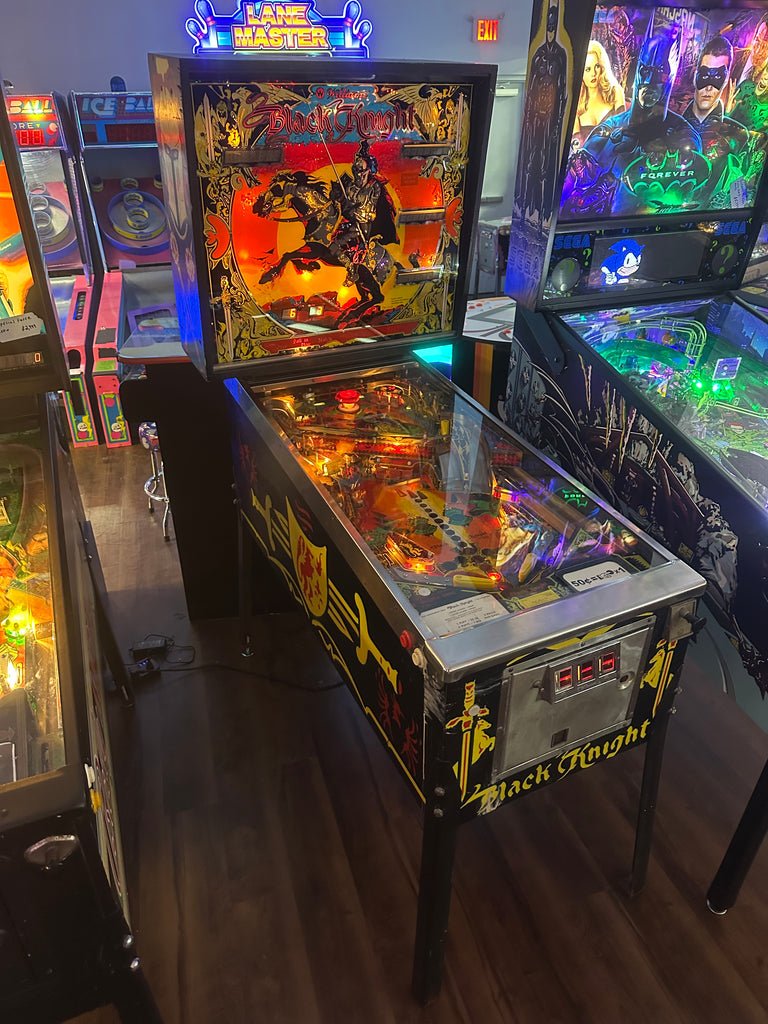 Williams Black Knight Pinball Machine for sale ()