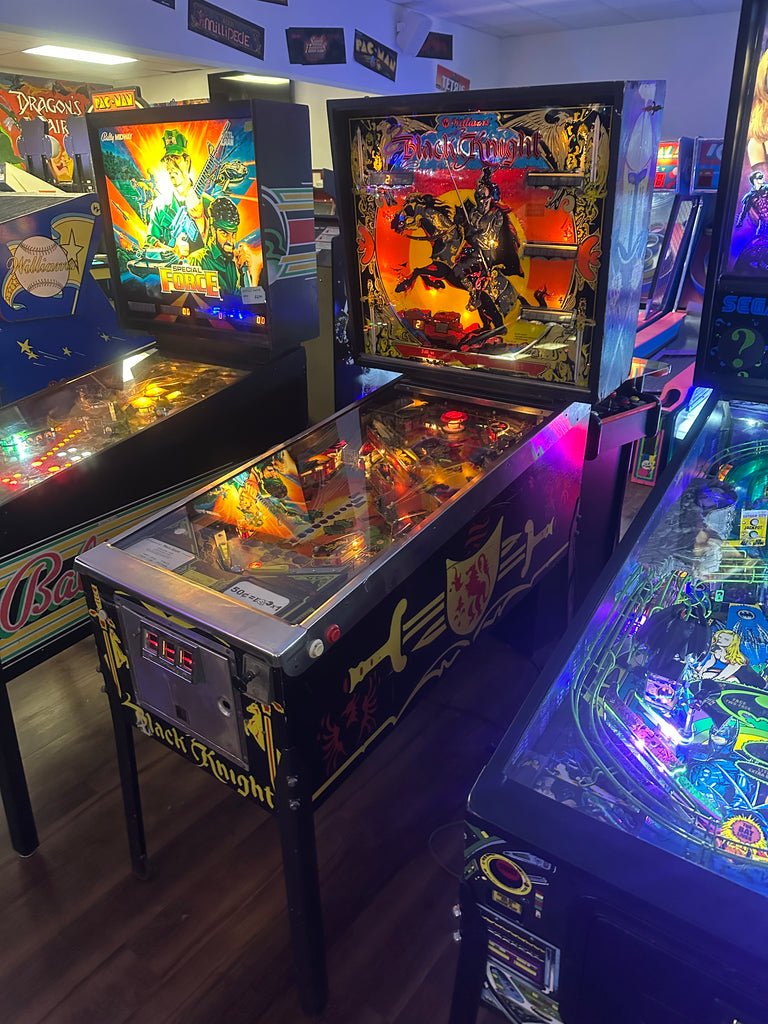 Williams Black Knight Pinball Machine for sale ()