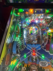 Williams LOADED Fish Tales Pinball Machine for sale ()