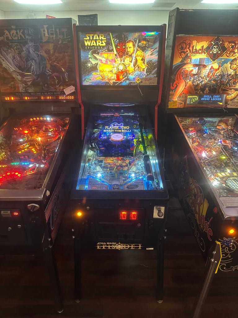 Williams Star Wars Episode Pinball Machine for sale ()